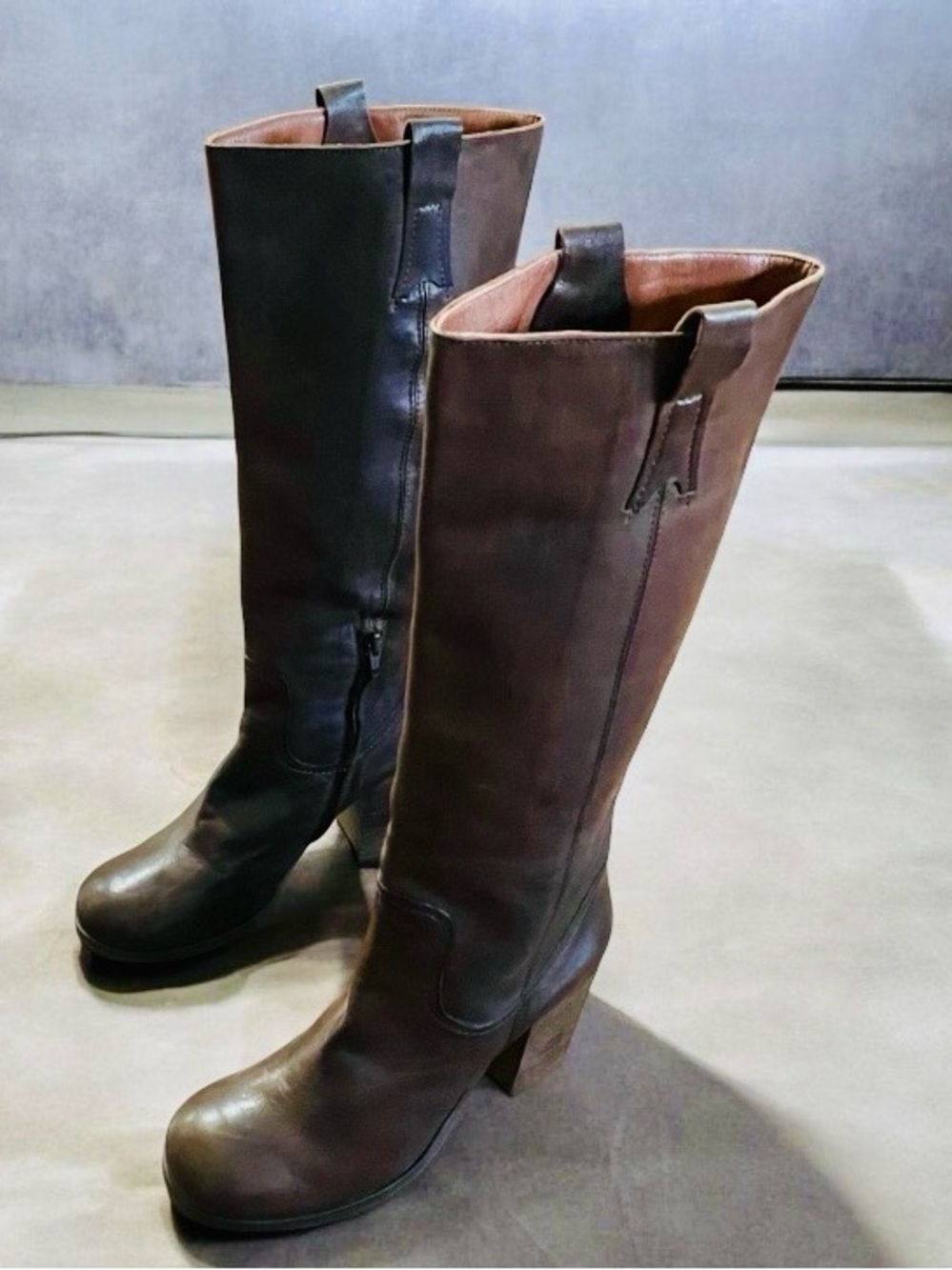 Italian Made Steven Madden Brown Tall Block Heels Boots Size 9